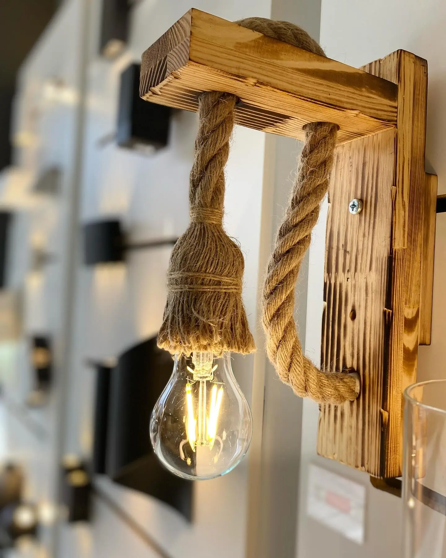 Tecnología de iluminación LED 3 tonos en Loja - Naluz